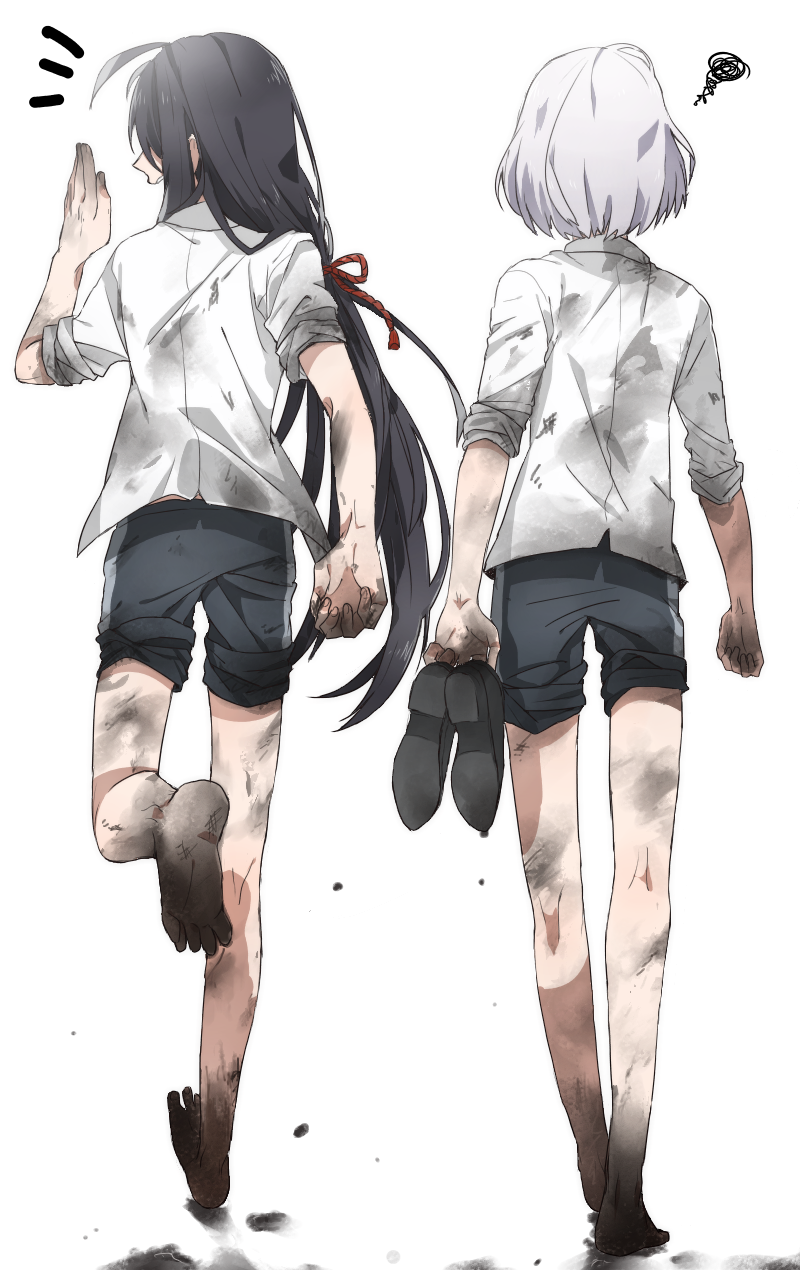 2boys, ahoge, barefoot, black_hair, dirty_clothes, dirty_feet, from_behind, highres
