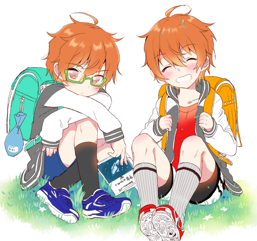 2boys, ahoge, akame_(eckesachs), aoi_kyosuke, aoi_yusuke, backpack, bag, blush, child, grass, highres, idolmaster, idolmaster_side-m, multiple_boys, orange_hair, siblings, sitting, smile, twins, younger