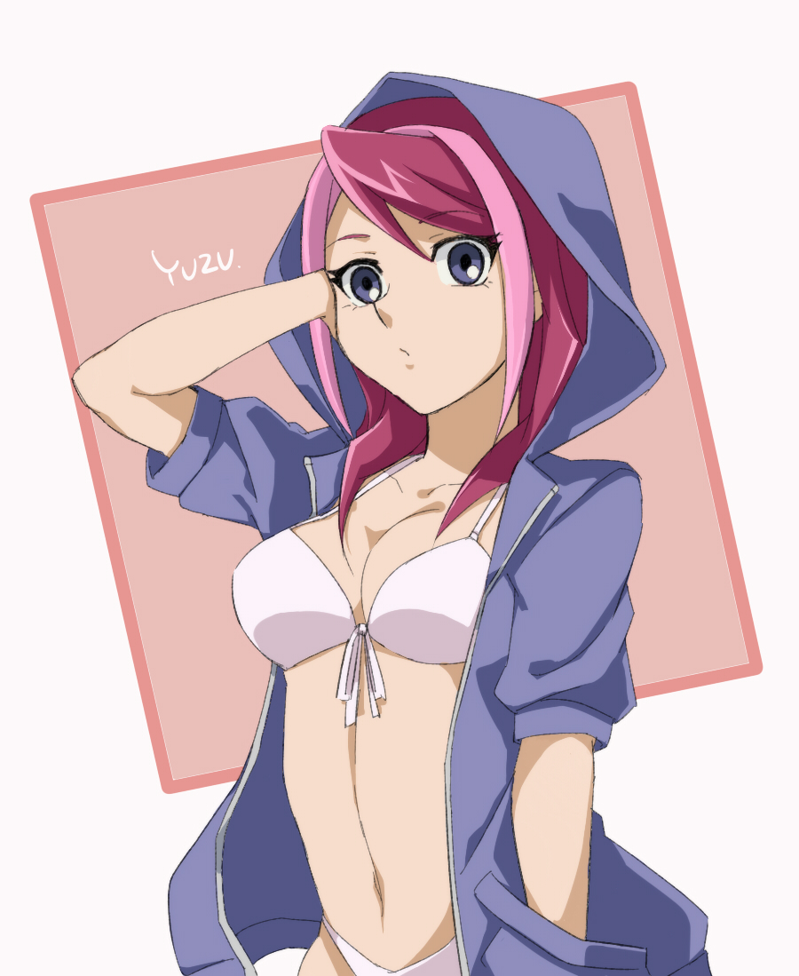 1girl, bikini, bikini_bottom, bikini_top, blue_eyes, bracelet, breasts, cleavage