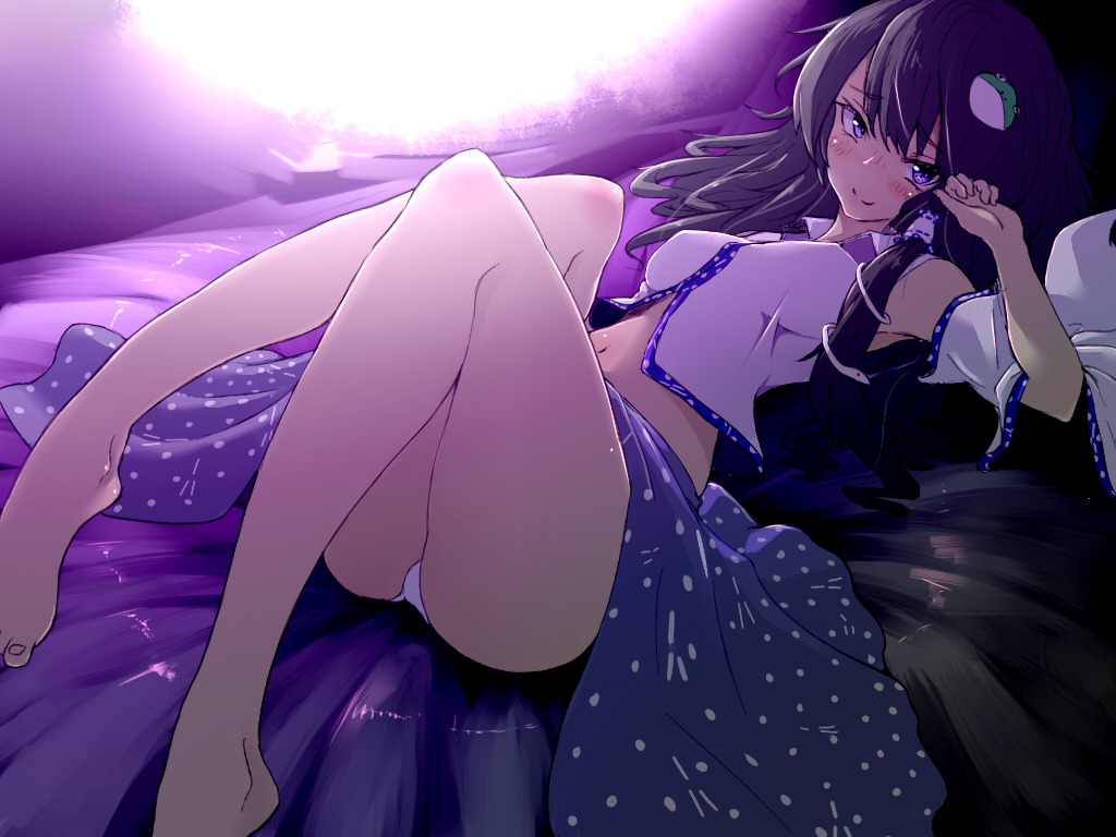 1girl, ass, barefoot, blue_eyes, blush, crop_top, dark, detached_sleeves, frog_hair_ornament, green_hair, hair_ornament, hair_tubes, japanese_clothes, kochiya_sanae, legs_up, long_sleeves, looking_at_viewer, lying, midriff, miko, navel, on_back, on_bed, panties, pantyshot, skirt, smile, snake_hair_ornament, solo, touhou, underwear, upskirt, watchi, white_panties, wide_sleeves