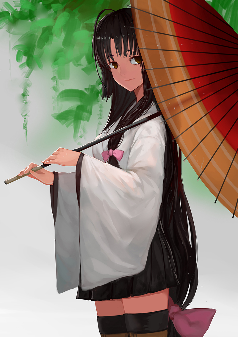 1girl, black_hair, bow, brown_eyes, charimei, hair_bow, japanese_clothes, kantai_collection, long_hair, oriental_umbrella, shouhou_(kantai_collection), smile, thigh-highs, umbrella, wet