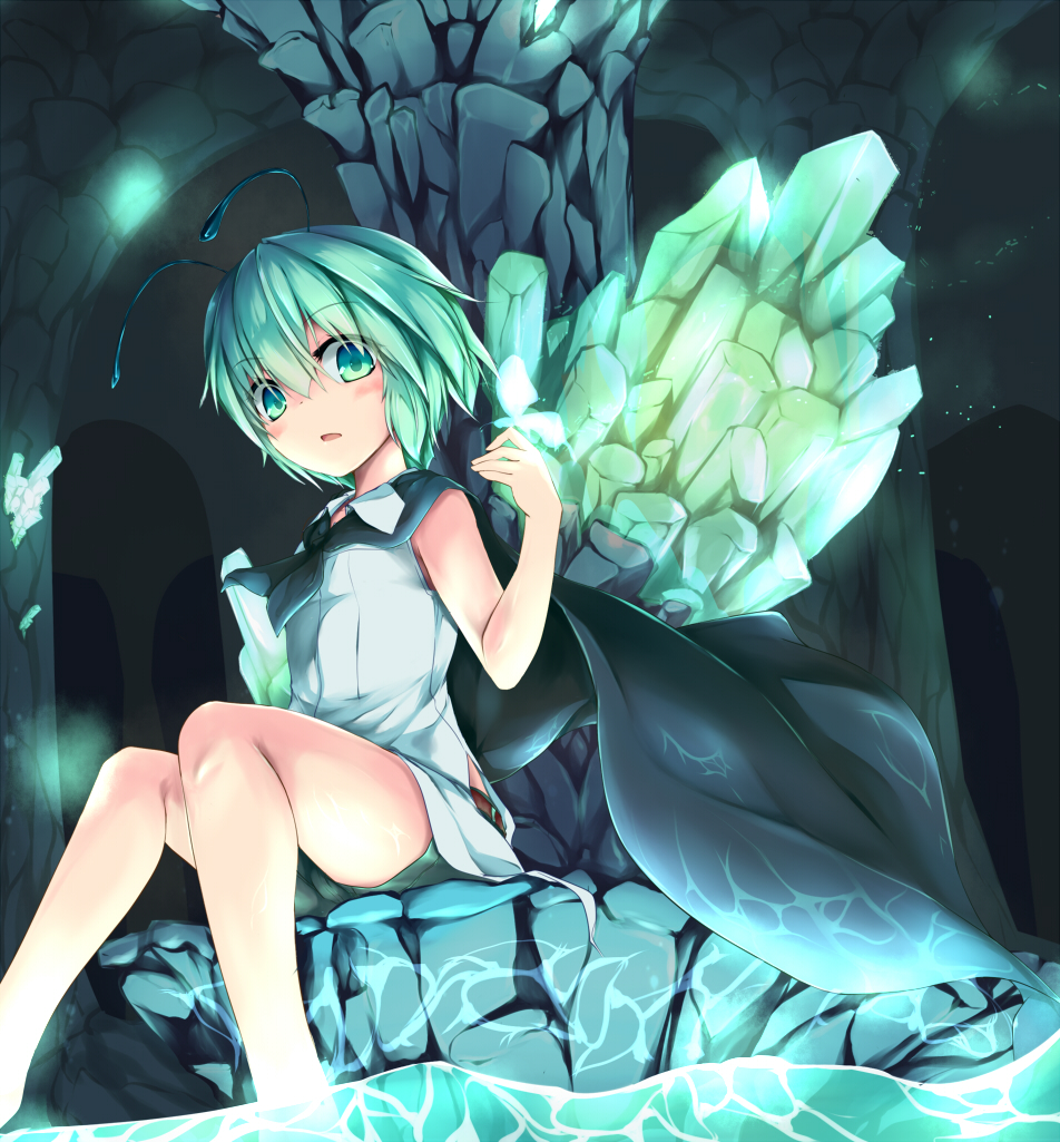 1girl, antennae, bare_arms, bare_legs, barefoot, cape, cave, glowing