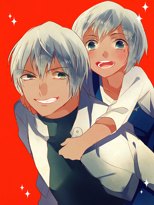 1boy, 1girl, dark_skin, grin, kekkai_sensen, kuriiro_benishi, piggyback, silver_hair