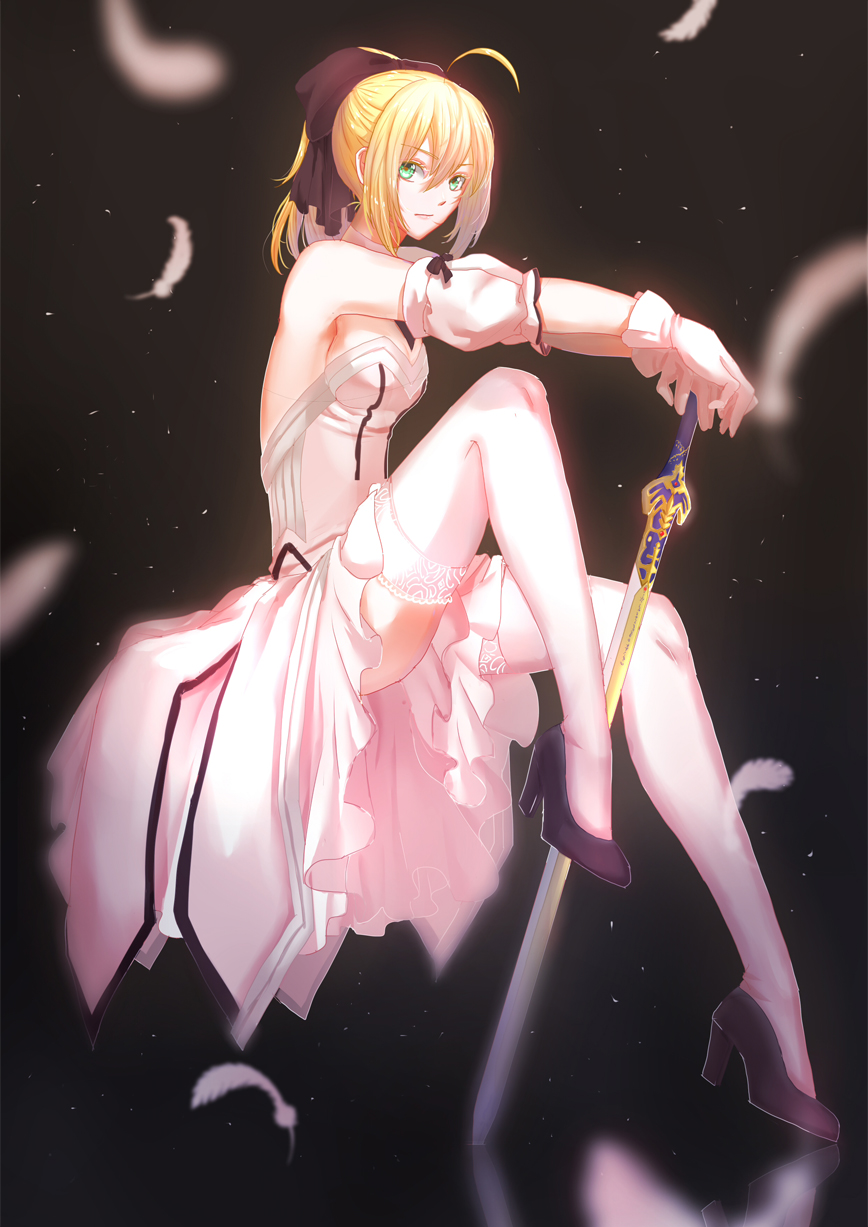 1girl, ahoge, armor, bare_shoulders, blonde_hair, dress, fate_(series), gloves, green_eyes, hair_ribbon, highres, long_hair, mitsuki_hana, ponytail, ribbon, saber, saber_lily, solo, sword, thigh-highs, weapon, white_legwear
