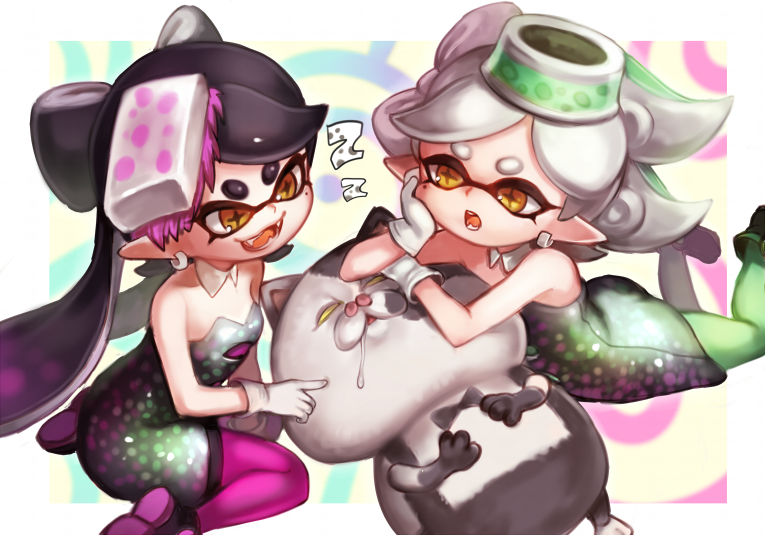 2girls, :d, animal, black_hair, callie_(splatoon), cat, cousins, detached_collar