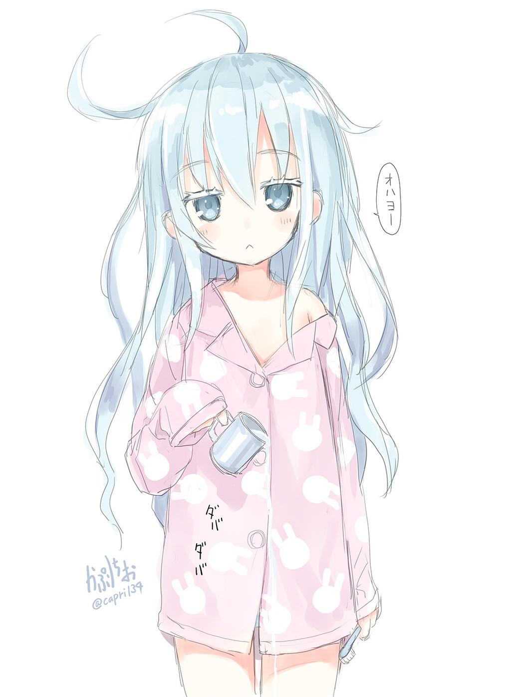 :<, hibanar, hibiki_(kantai_collection), highres, kantai_collection, long_hair, looking_at_viewer, pajamas