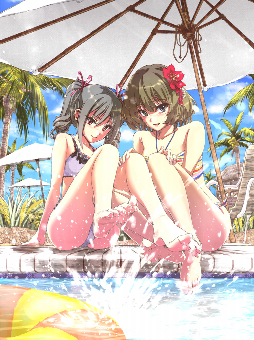 2girls, bare_shoulders, barefoot, beach_umbrella, bikini, blue_eyes, blush, brown_hair