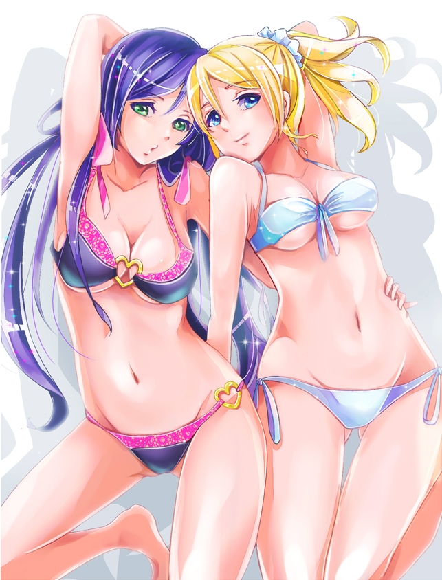 2girls, arm_up, armpits, ayase_eli, bikini, blonde_hair, blue_eyes, breasts, cleavage, green_eyes, heart, looking_at_viewer, love_live!_school_idol_project, midriff, multiple_girls, navel, ponytail, puckered_lips, purple_hair, saojou, scrunchie, swimsuit, toujou_nozomi, twintails