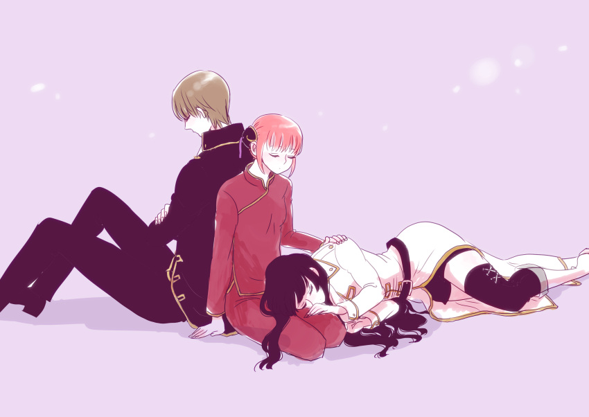 azu_sachiko, back-to-back, bangs, bent_knees, black_hair, blunt_bangs, brown_hair, bun_cover