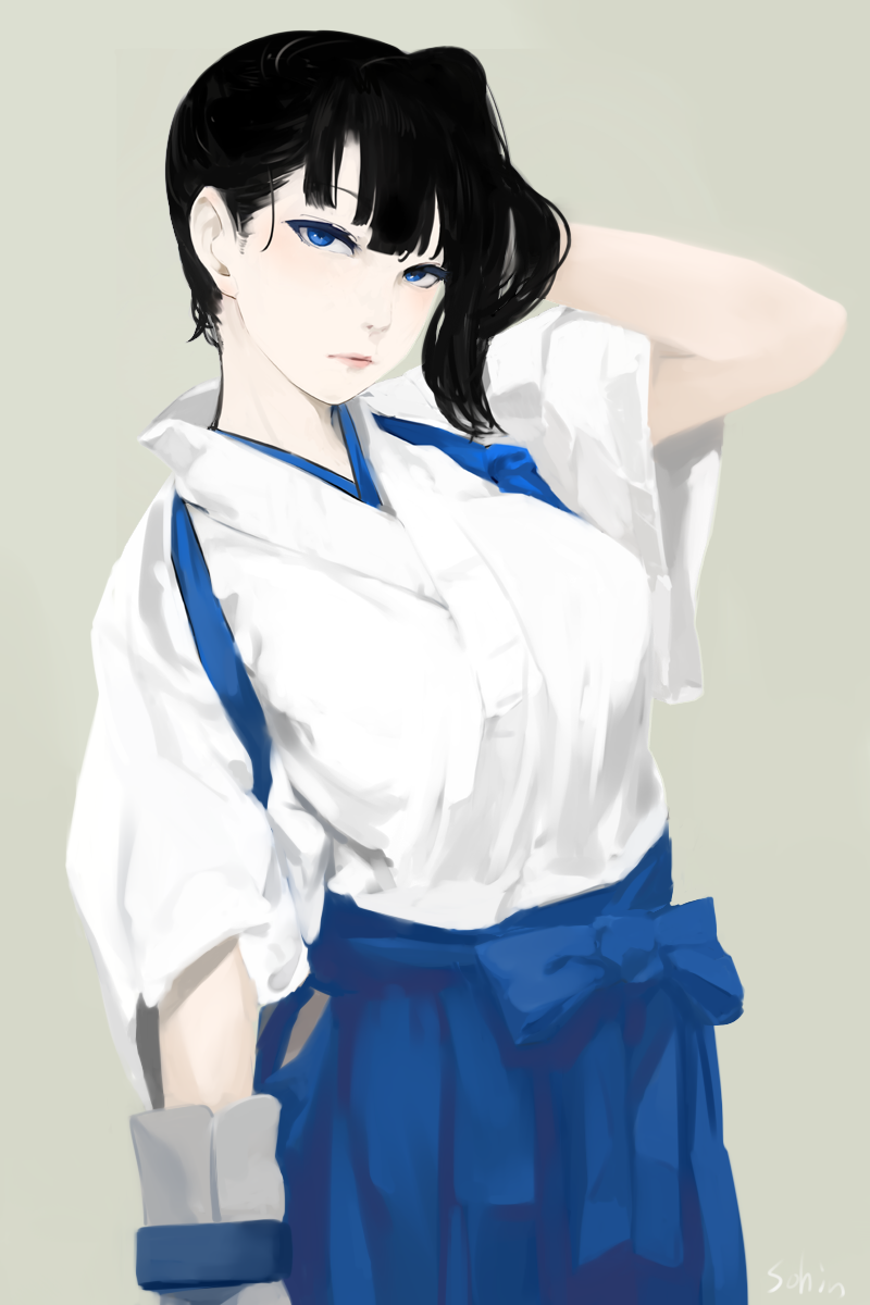 1girl, arm_behind_head, bangs, black_hair, blue_eyes, blunt_bangs, grey_background, highres