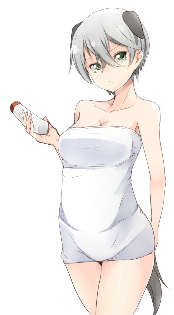 1girl, animal_ears, bangs, breasts, cleavage, collarbone, dog_ears, dog_tail