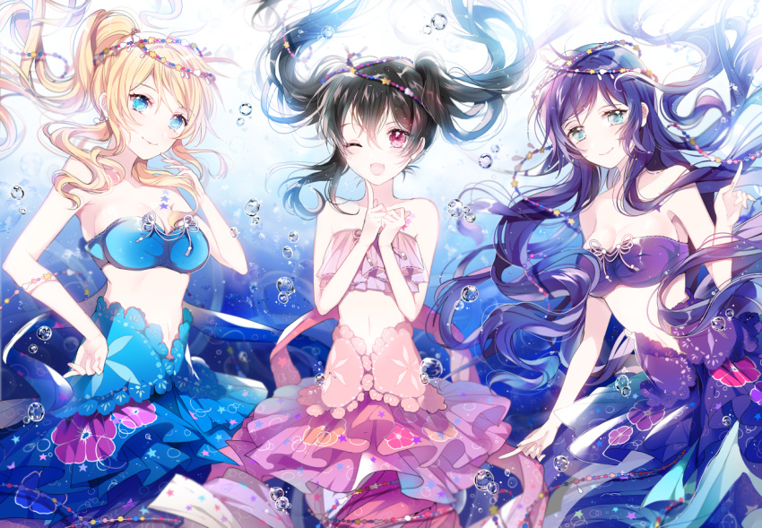 3girls, ;d, ayase_eli, bare_shoulders, bikini_top, black_hair, blonde_hair, blue_eyes
