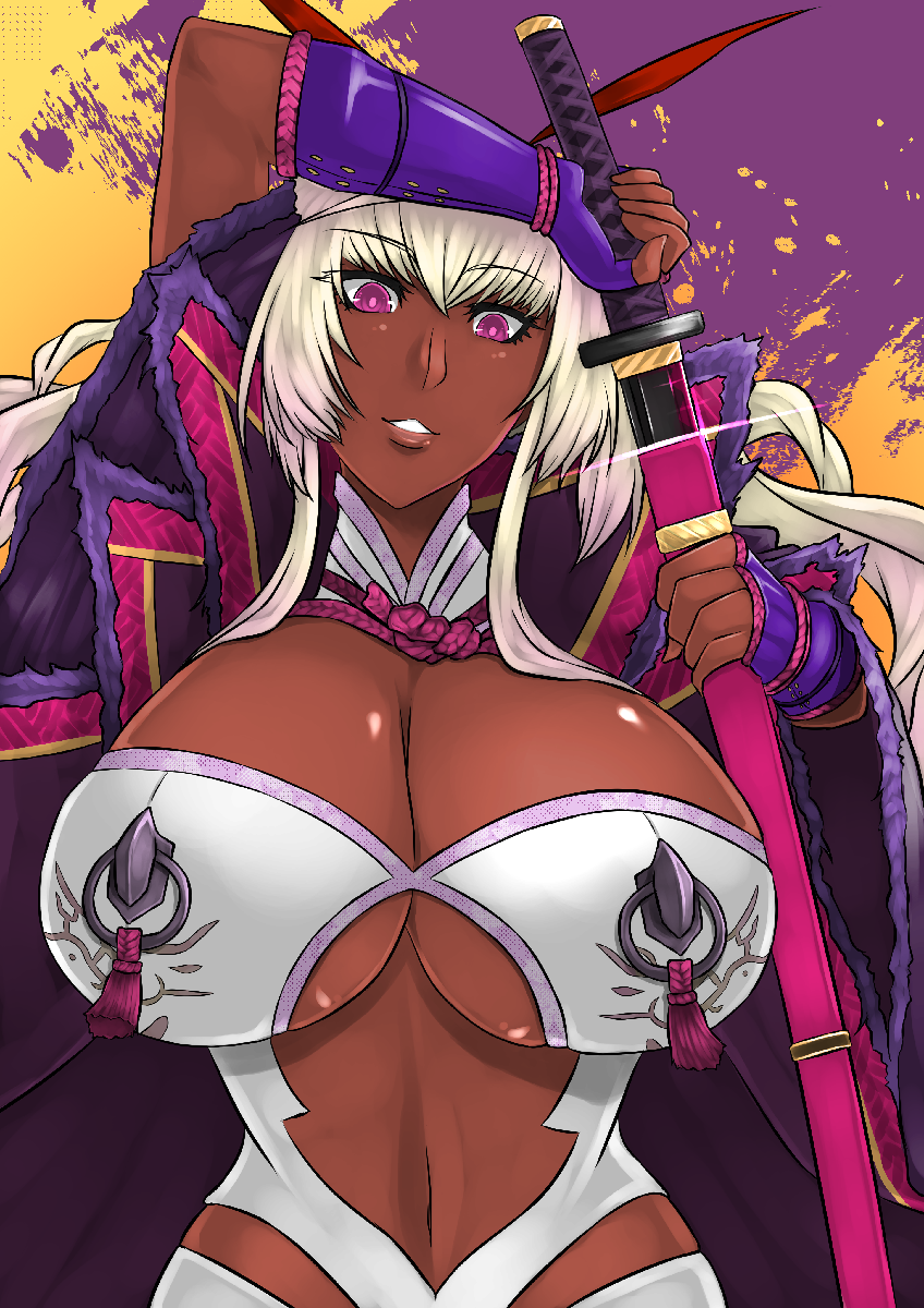 1girl, arm_up, blonde_hair, breasts, dark_skin, highres, huge_breasts, itou_ittousai_(sengoku_bushouki_muramasa), katana, looking_down, navel, sengoku_bushouki_muramasa, smile, solo, souren, sword, under_boob, violet_eyes, weapon