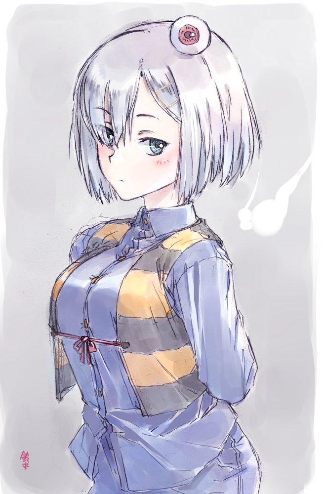 1girl, gegege_no_kitarou, hakaba_kitarou, hamakaze_(kantai_collection), kantai_collection, kitarou, kitarou_(cosplay), shirt, short_hair, suzumaru, vest, white_hair