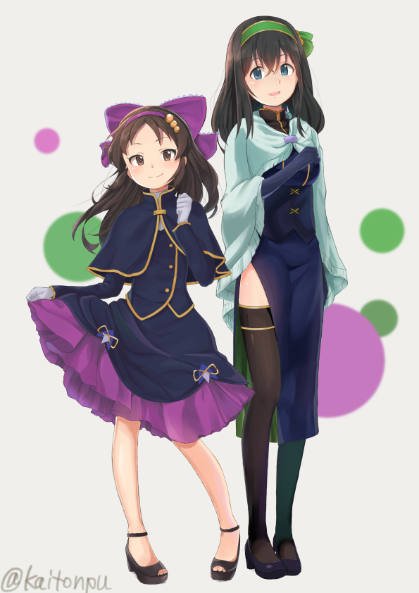 2girls, black_hair, blue_eyes, blush, bow, brown_eyes, brown_hair, capelet