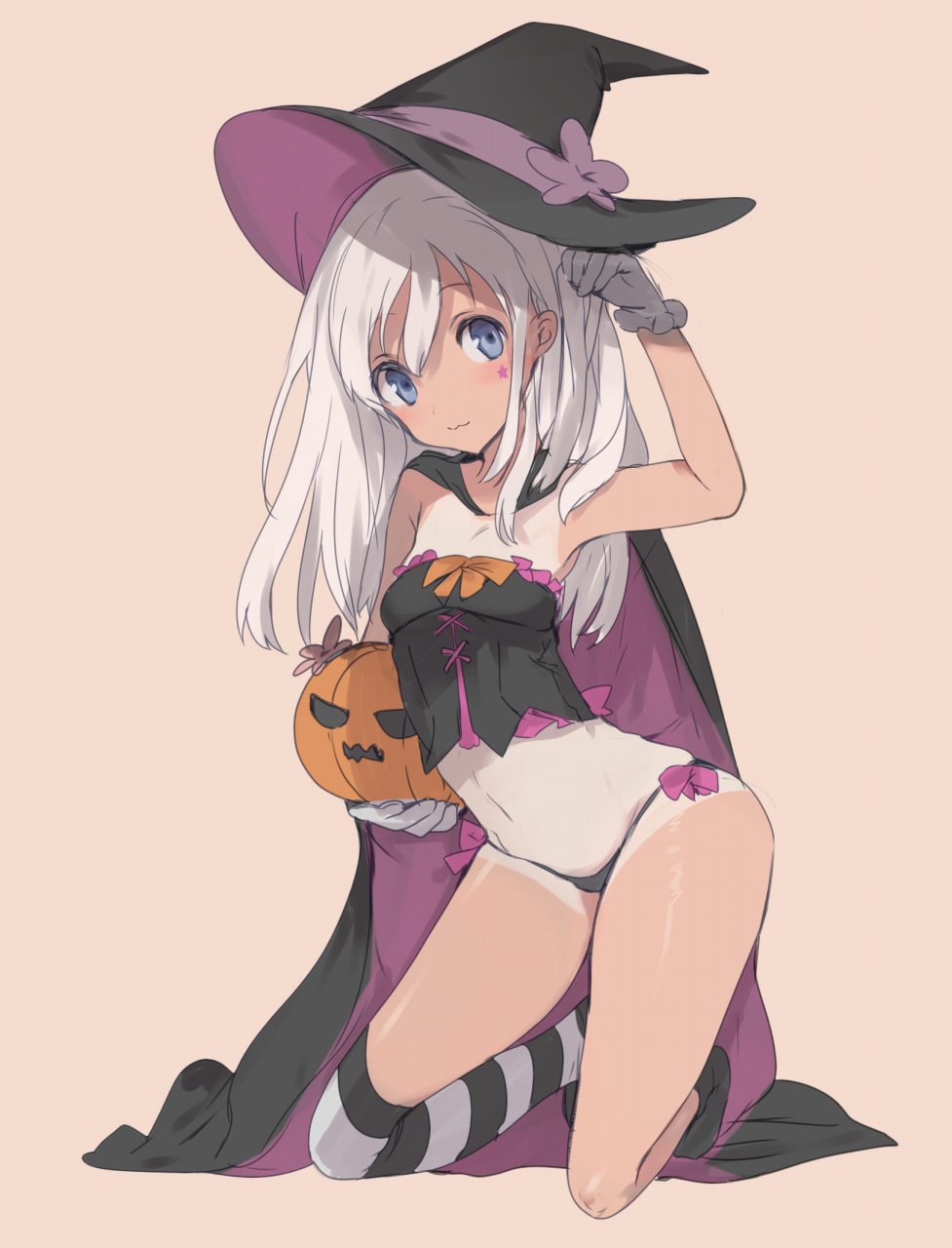1girl, agu, blue_eyes, brown_background, gloves, hat, highres, jack-o'-lantern, kantai_collection, kneeling, long_hair, one-piece_tan, remodel_(kantai_collection), ro-500_(kantai_collection), simple_background, single_thighhigh, smile, solo, striped, striped_legwear, tan, tanline, thigh-highs, white_hair, witch_hat