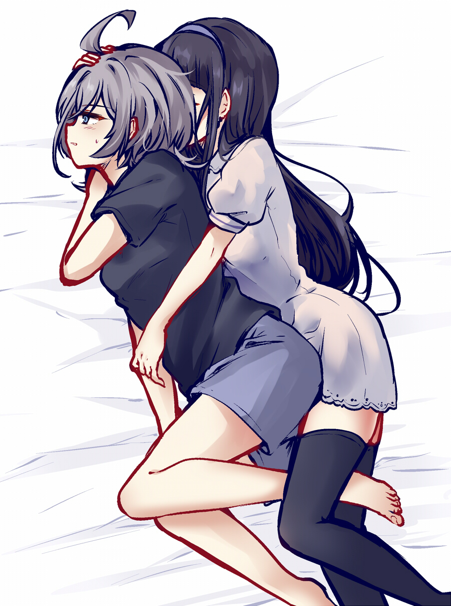 2girls, barefoot, black_hair, black_legwear, dress, ensemble_girls!, grey_eyes, grey_hair