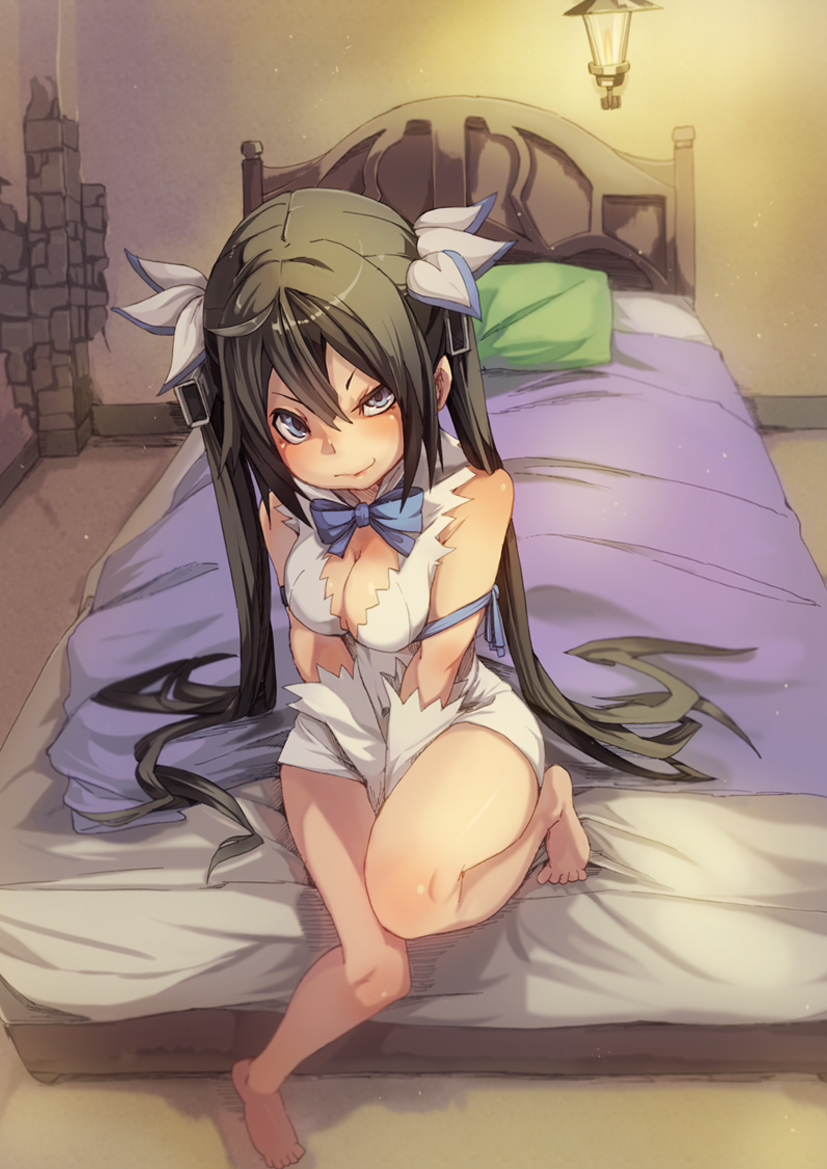 1girl, barefoot, bed, black_hair, blue_eyes, breasts, cleavage, dungeon_ni_deai_wo_motomeru_no_wa_machigatteiru_darou_ka