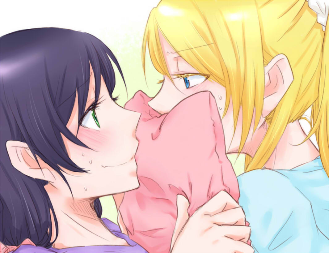 2girls, ayase_eli, blonde_hair, blue_eyes, blush, covering_mouth, embarrassed, fuji_tsugu