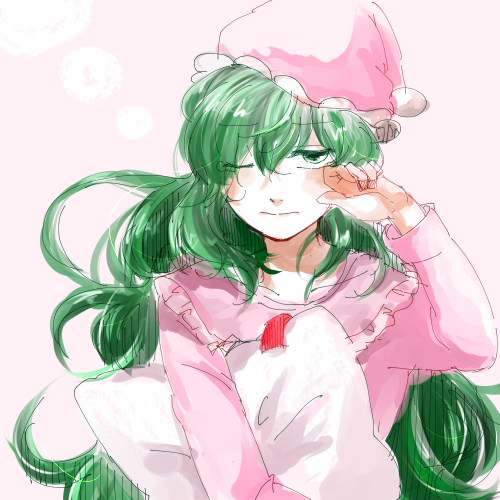 akizawa_aki, green_eyes, green_hair, hat, kazami_yuuka, kazami_yuuka_(pc-98), lowres, nightcap, nightgown, one_eye_closed, pillow, sleepy, touhou, touhou_(pc-98)