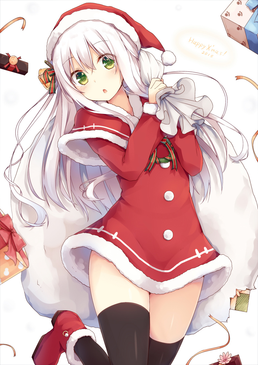 2015, :o, absurdres, ankle, bag, black_legwear, blush, boots, capelet, christmas, dated, dress, fur_trim, gift, green_eyes, hat, highres, holding, holding_bag, long_hair, merry_christmas, one_leg_raised, open_mouth, original, paw_print, sack, santa_costume, santa_hat, side_ponytail, thigh-highs, thighs, tsuchikure_(3105mitoko), upper_body, very_long_hair