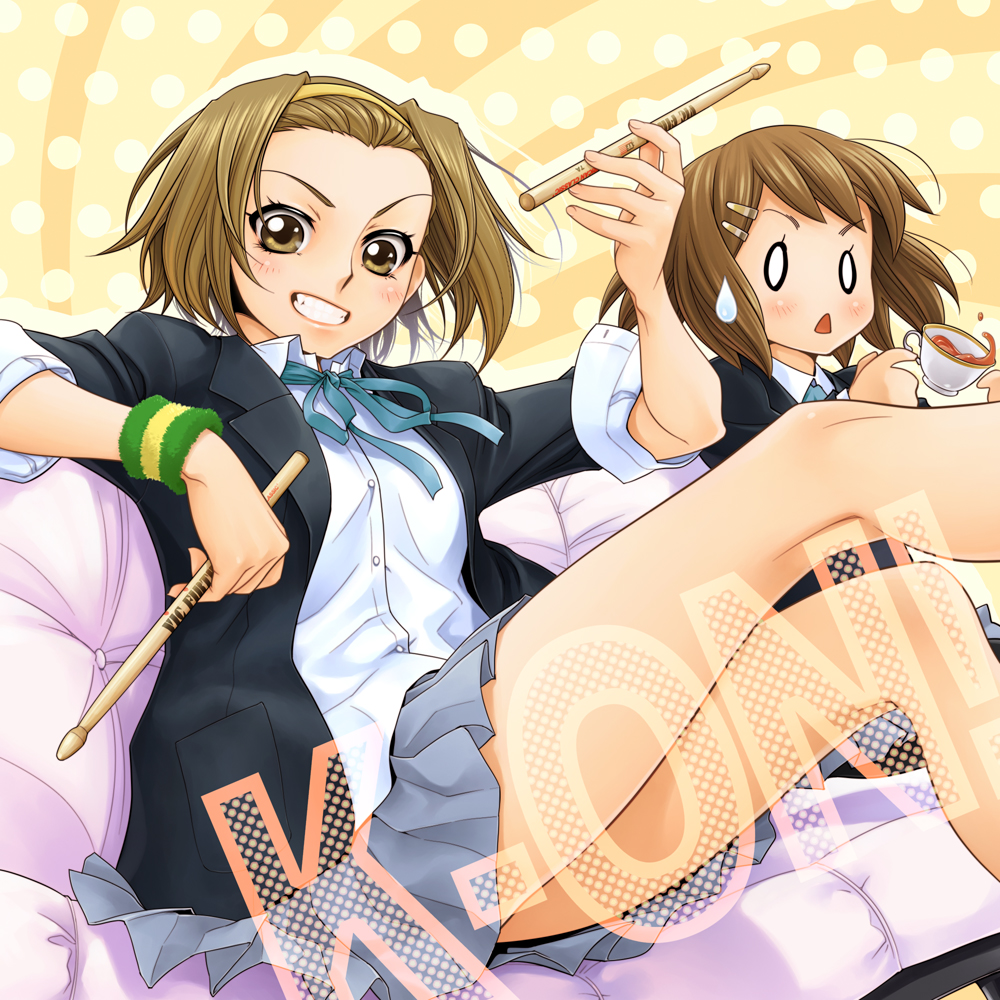 2girls, brown_eyes, brown_hair, couch, drumsticks, grin, hairband, hirasawa_yui