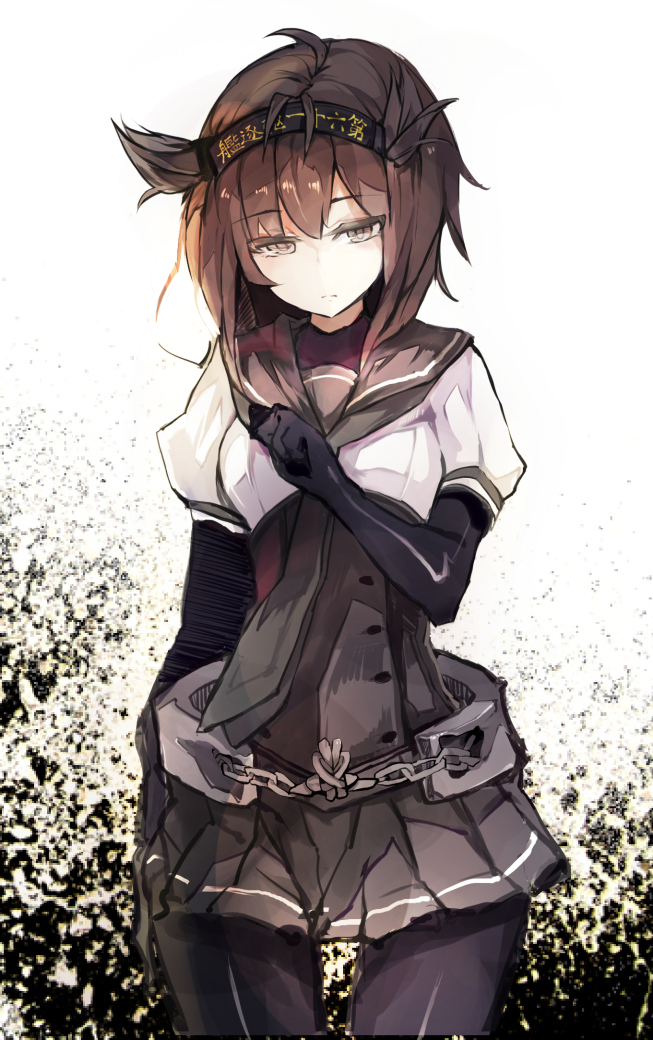 1girl, antenna_hair, arm_at_side, bangs, belt, black_gloves, black_legwear, black_necktie, black_skirt, brown_hair, chain, closed_mouth, corset, elbow_gloves, eyebrows, eyebrows_visible_through_hair, frown, gloves, hair_flaps, hairband, half-closed_eyes, hand_on_own_chest, hatsuzuki_(kantai_collection), kantai_collection, looking_down, necktie, pleated_skirt, sad, sailor_collar, school_uniform, serafuku, shirt, short_hair, simple_background, skirt, solo, tsurime, white_background, white_shirt, yellow_eyes, yu_kitsune