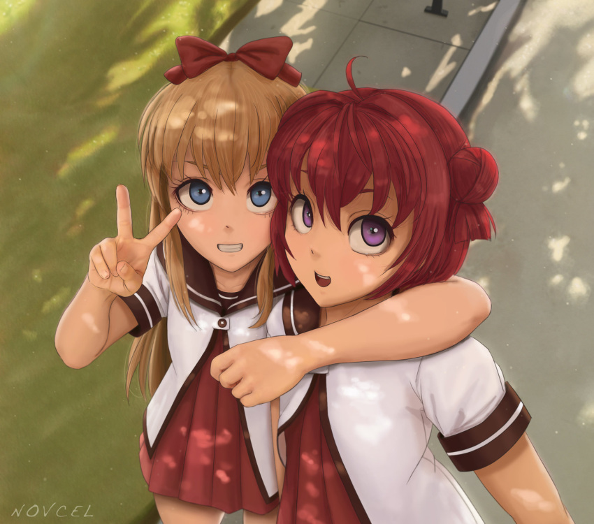 2girls, :d, ahoge, akaza_akari, artist_name, blonde_hair, blue_eyes, bow