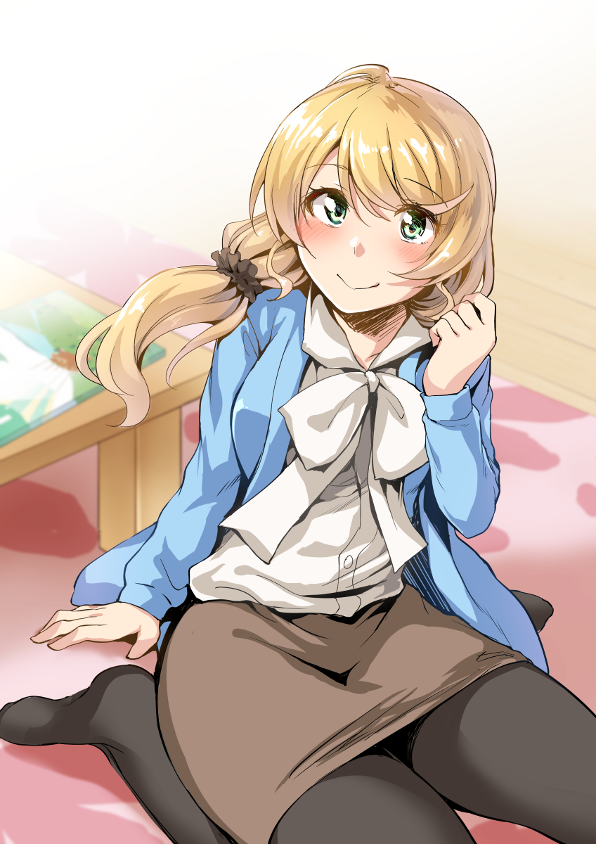 1girl, black_legwear, blonde_hair, blue_jacket, blush, ellen_baker, green_eyes, hair_ornament