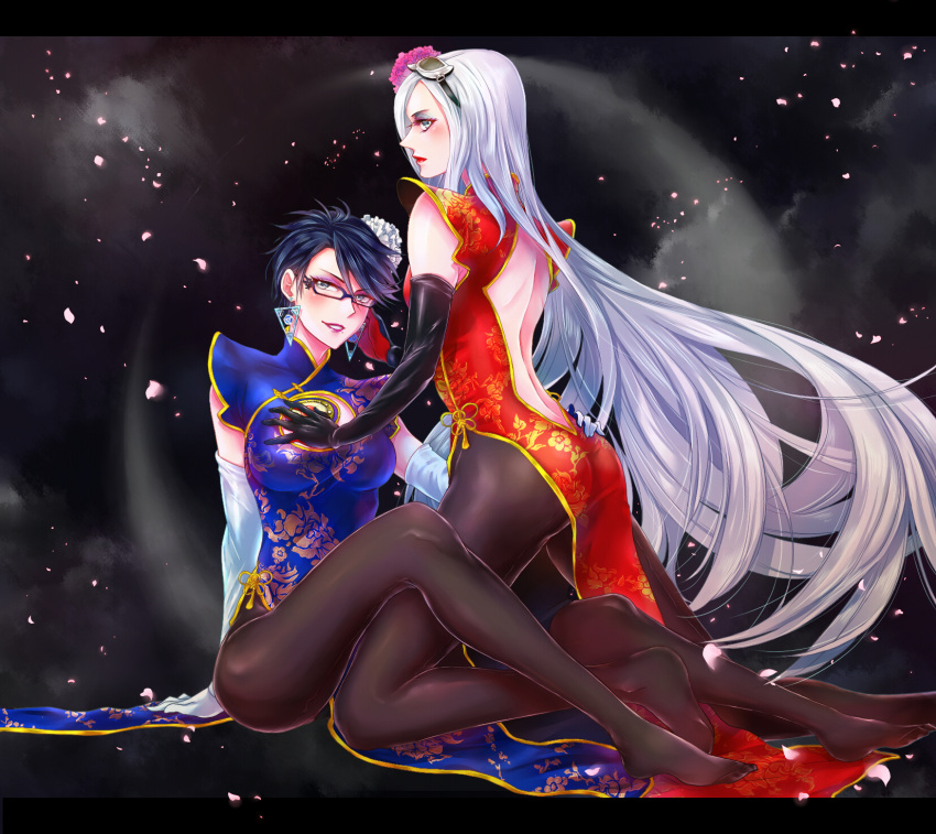 2girls, ass, back, bayonetta, bayonetta_(character), bayonetta_2, black_hair, black_legwear