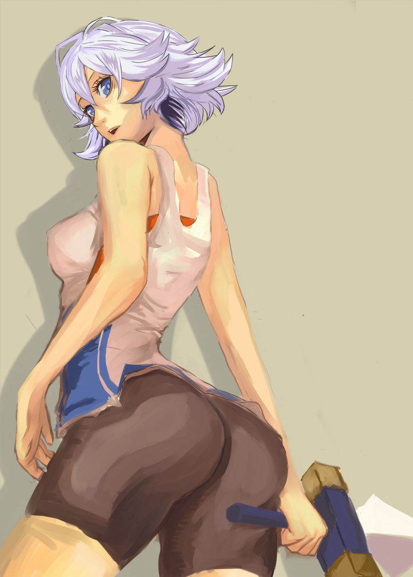bare_shoulders, bike_shorts, farrah_(granblue_fantasy), granblue_fantasy, highres, silver_hair, sword, tank_top, uruzu, weapon