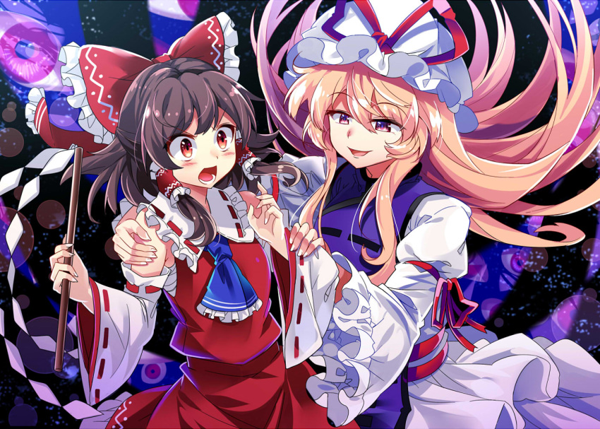 2girls, arm_around_shoulders, arm_ribbon, ascot, black_hair, blonde_hair, bow, detached_sleeves
