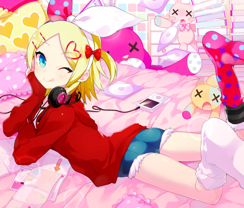 1girl, :q, akemaru, aqua_eyes, ass, bed, blonde_hair, blush