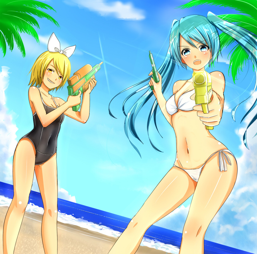 2girls, baretto_(karasi07), beach, bikini, black_swimsuit, blonde_hair, blue_eyes, blue_hair