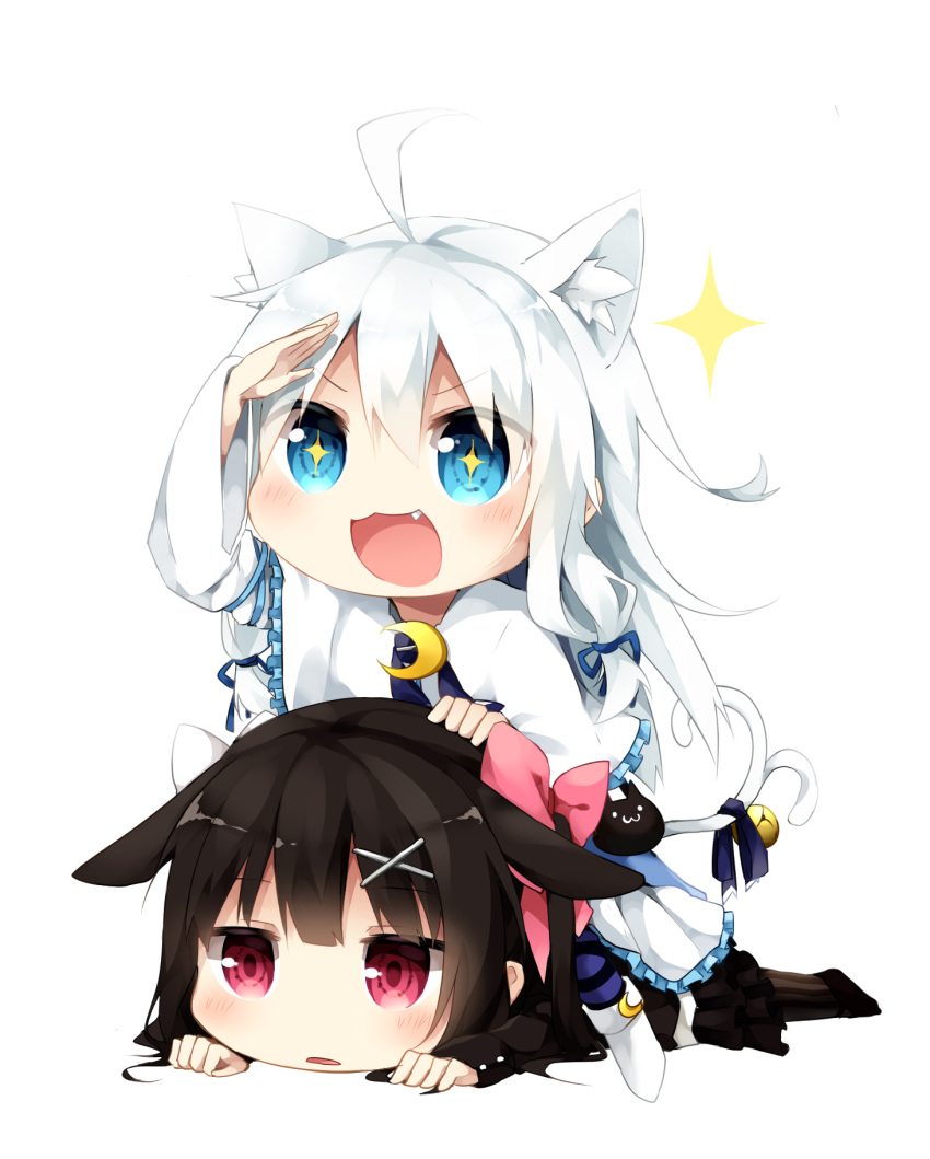 >:3, +_+, 2girls, :3, ahoge, animal_ears, bell, black_hair