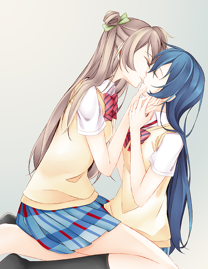 2girls, blue_hair, brown_hair, closed_eyes, incipient_kiss, inu0831, kneehighs, long_hair