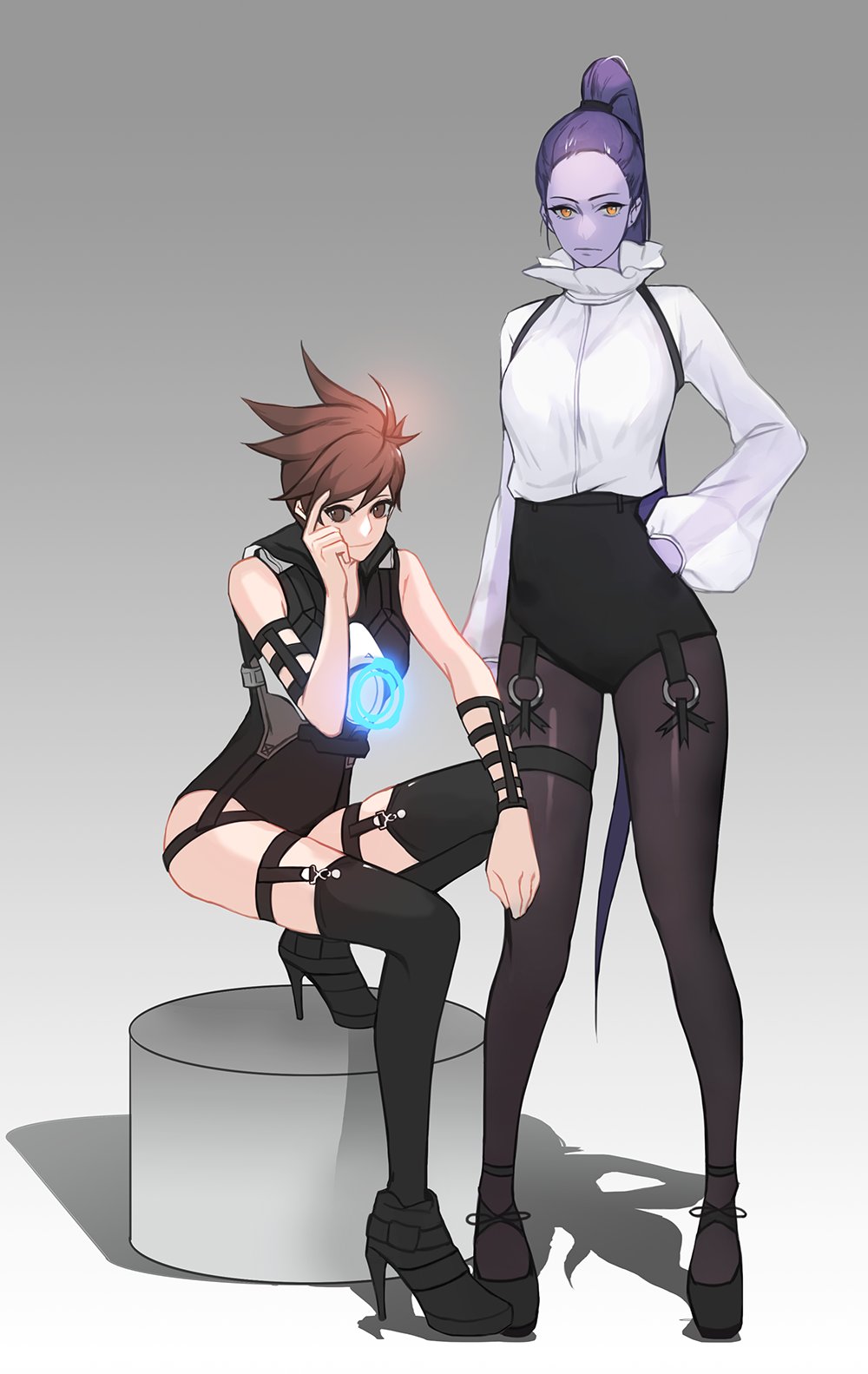 2girls, alternate_costume, arm_strap, bare_shoulders, black_legwear, black_leotard, black_shoes, brown_eyes