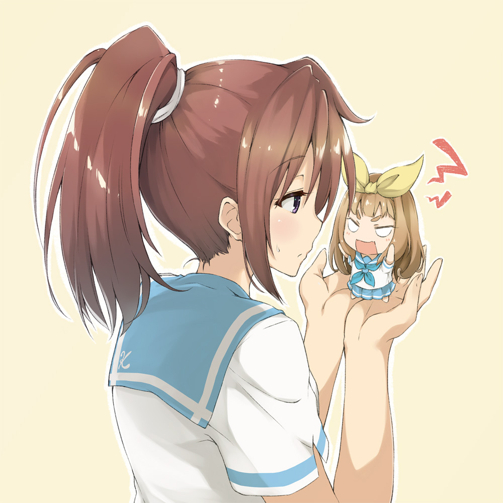 2girls, aiu, angry, brown_eyes, brown_hair, deformed, hibike!_euphonium, holding, jitome, long_hair, looking_away, multiple_girls, nakagawa_natsuki, ponytail, ribbon, school_uniform, simple_background, yoshikawa_yuuko