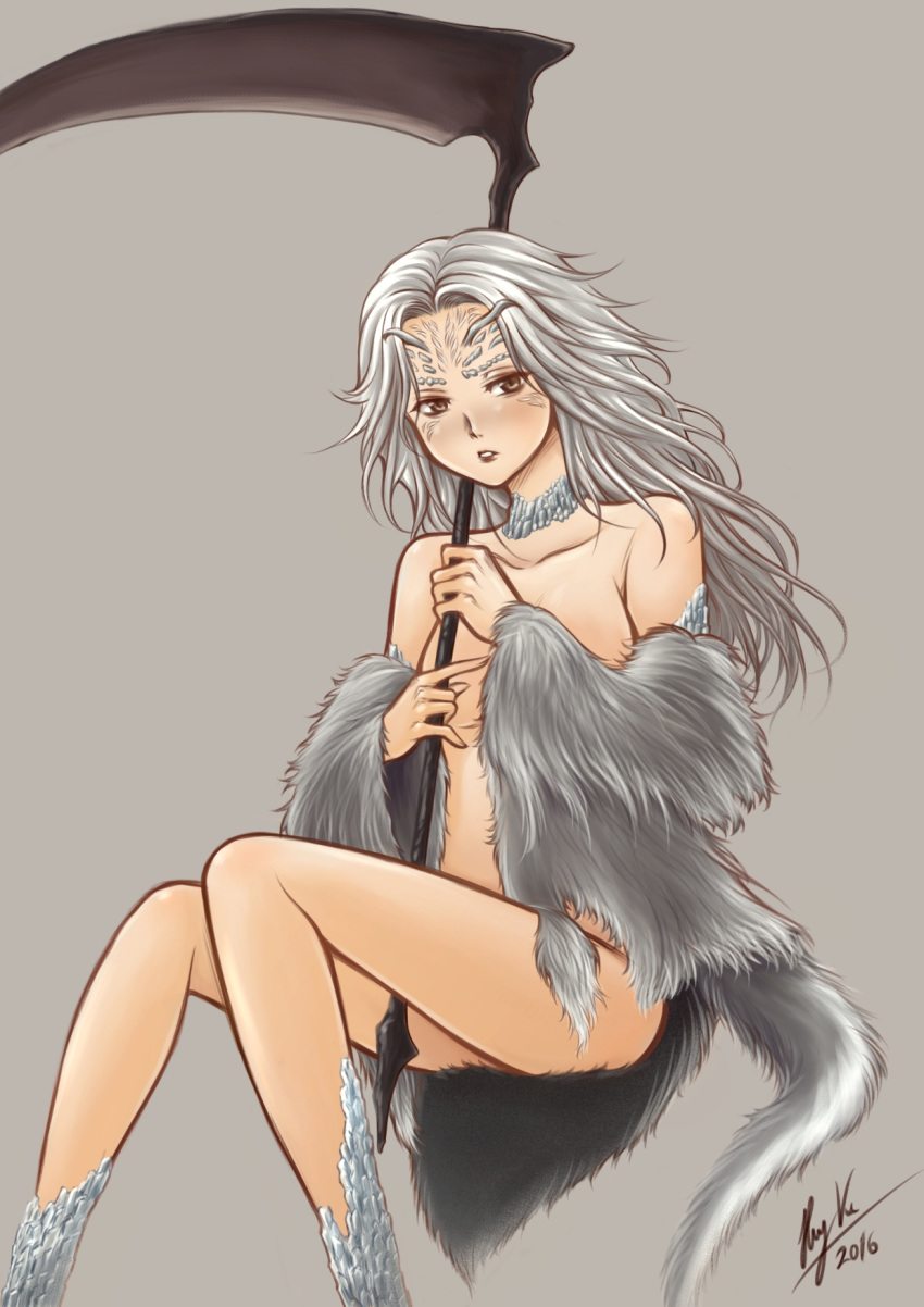 1girl, 2016, \m/, alternate_eye_color, between_legs, blush, breasts, brown_eyes, collarbone, dark_souls, dragon_girl, dragon_horns, dragon_tail, fur, grey_background, highres, holding, holding_weapon, horns, lips, long_hair, looking_away, looking_to_the_side, medium_breasts, parted_lips, partially_undressed, priscilla_the_crossbreed, scales, scythe, signature, simple_background, sitting, solo, souls_(from_software), tacoyaki, tail, torn_clothes, weapon, white_hair