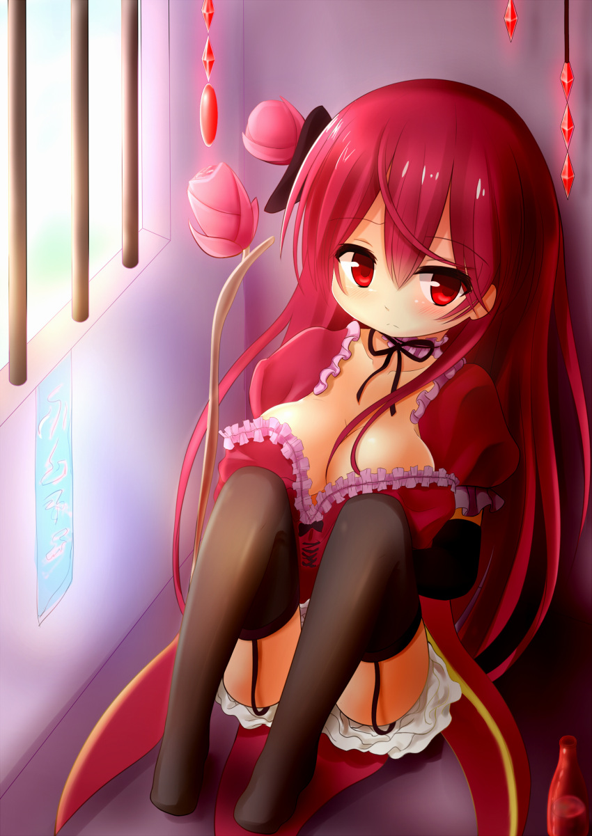 1girl, black_legwear, blush, breasts, cattleya_(flower_knight_girl), closed_mouth, flower, flower_knight_girl, hair_flower, hair_ornament, long_hair, neko_miyabi_(artist), shiny, shiny_hair, sitting, solo, wall