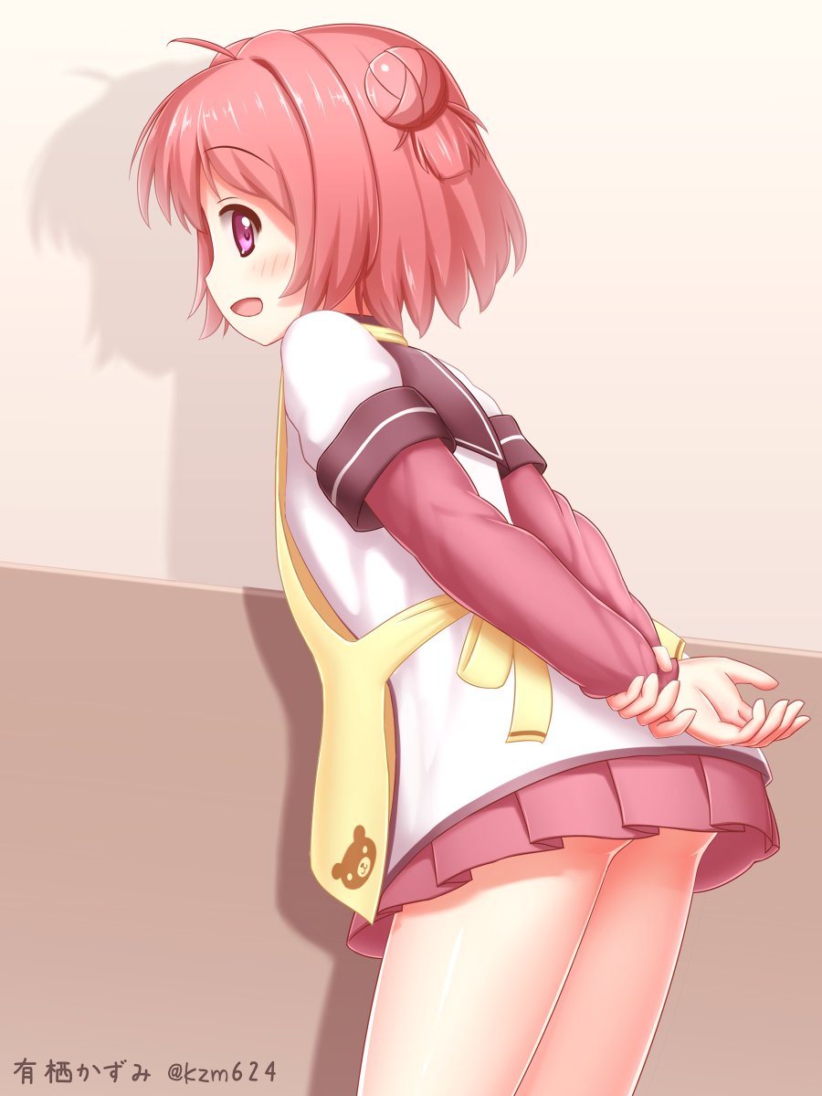 !, 1girl, akaza_akari, apron, child, double_bun, eyebrows, eyebrows_visible_through_hair