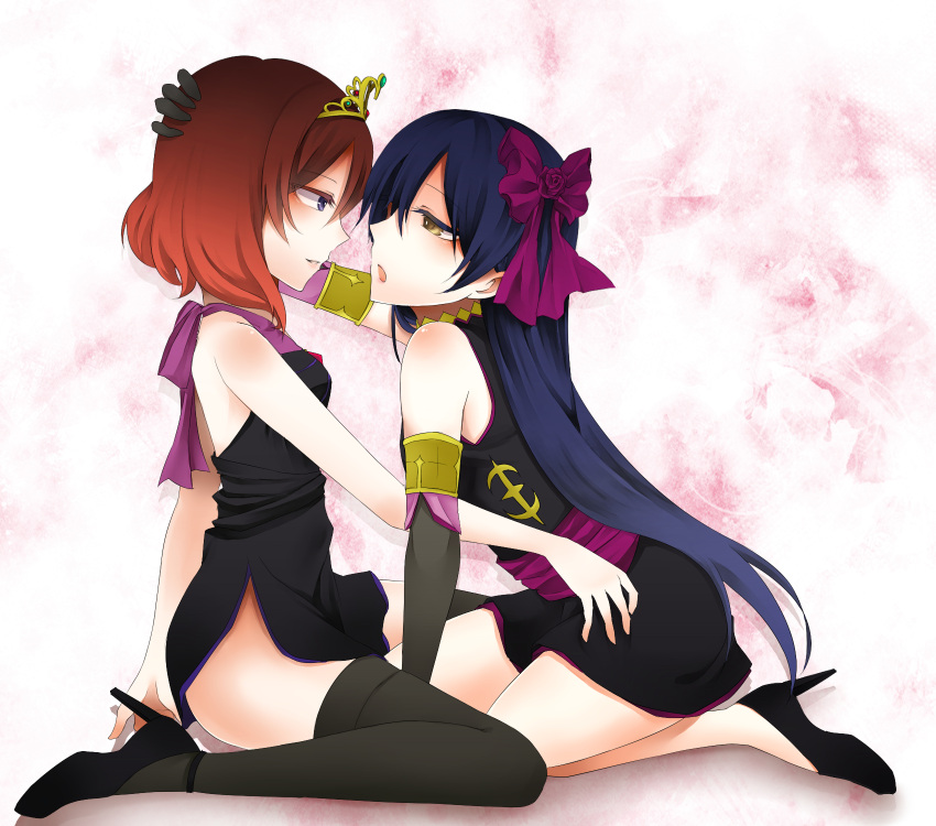 2girls, bow, female, hyou_haku, love_live!_school_idol_project, multiple_girls, nishikino_maki, purple_hair, redhead, sonoda_umi, violet_eyes, yellow_eyes, yuri