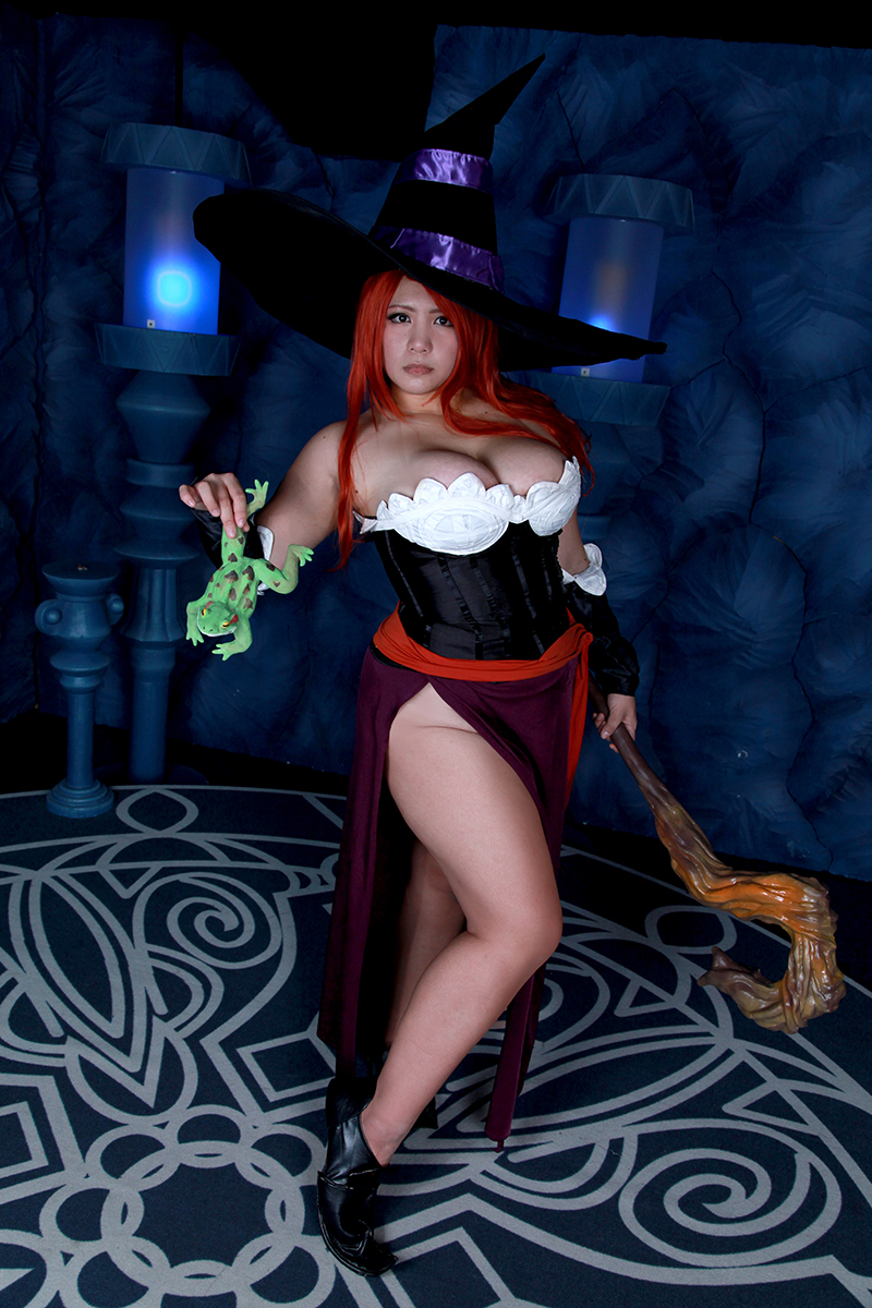 1girl, asian, breasts, chouzuki_maryou, cosplay, dragon's_crown, hat, hips