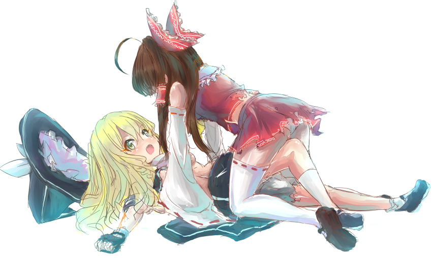 2girls, blonde_hair, bow, brown_hair, female, hair_bow, hair_tubes, hakurei_reimu