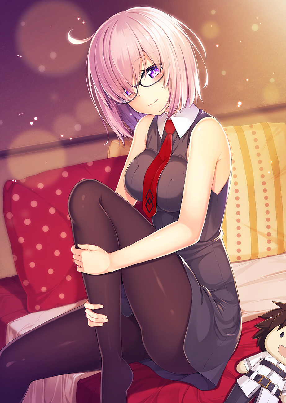 1girl, ahoge, bare_arms, bare_shoulders, bed, bed_sheet, benitsuki_tsubasa, black-framed_eyewear, black_dress, black_legwear, blush, breasts, character_doll, closed_mouth, day, dress, fate/grand_order, fate_(series), glasses, highres, indoors, knee_up, lens_flare, light_particles, medium_breasts, necktie, on_bed, pantyhose, pillow, pink_hair, polka_dot, polka_dot_pillow, red_necktie, shielder_(fate/grand_order), sleeveless, sleeveless_dress, smile, solo, violet_eyes, wing_collar