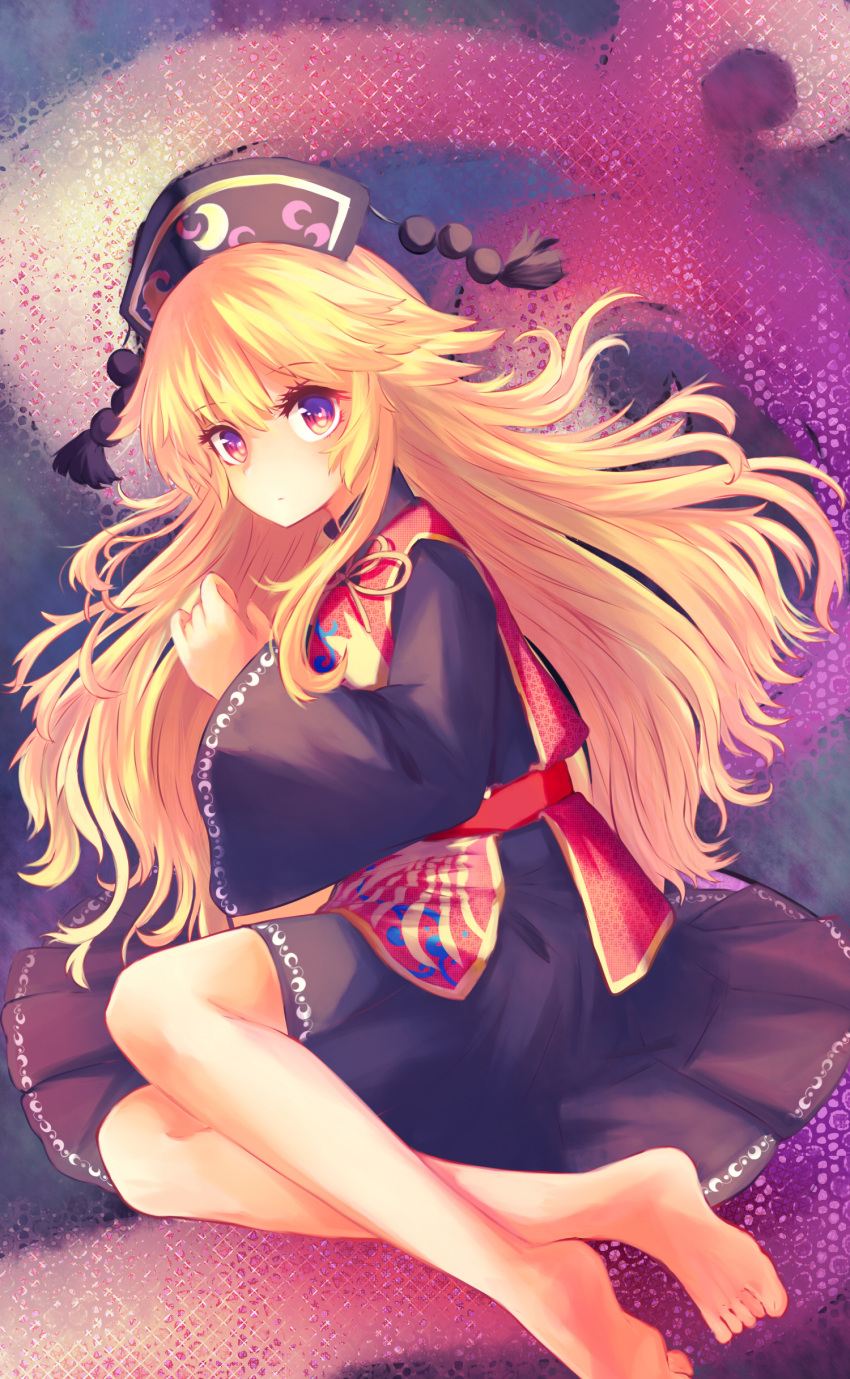 1girl, absurdres, bangs, barefoot, black_dress, blonde_hair, chinese_clothes, closed_mouth