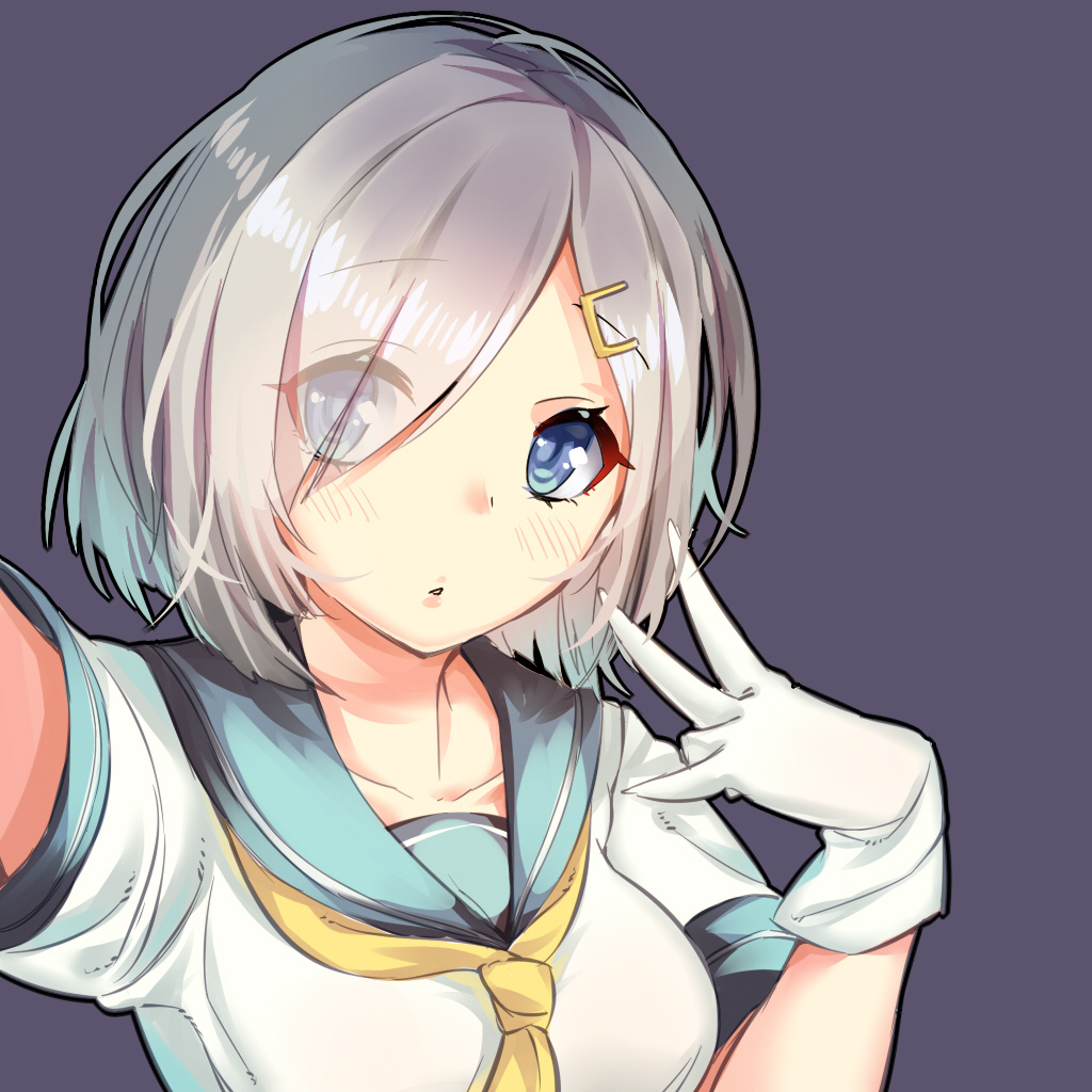 1girl, 33_(mkiiiiii), blue_eyes, collarbone, eyebrows_visible_through_hair, eyes_visible_through_hair, gloves, grey_background