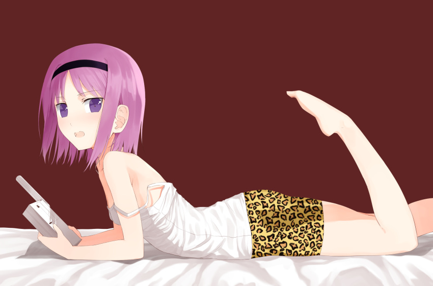 1girl, akitaka_(pixiv12739753), animal_print, barefoot, bed_sheet, black_hair, from_side, gokukoku_no_brynhildr