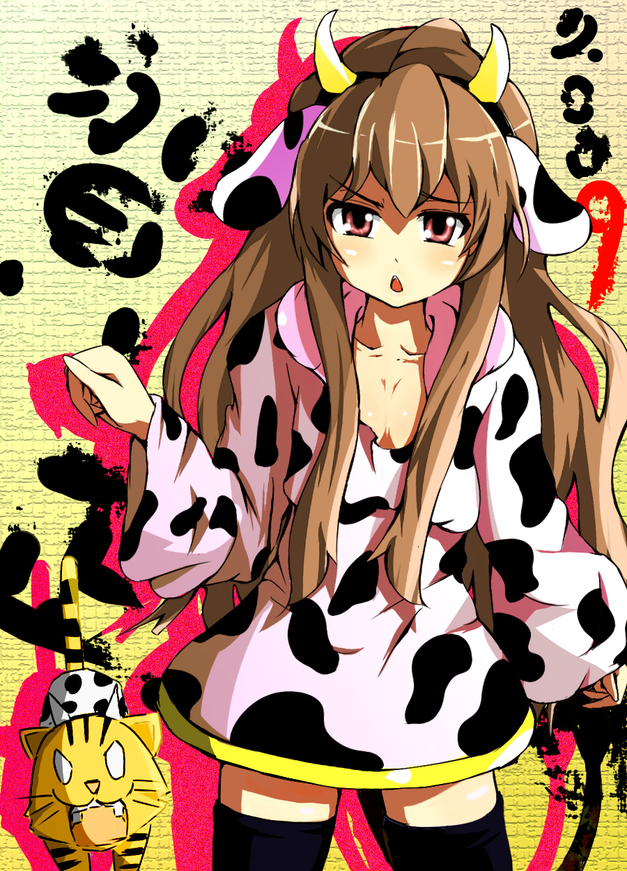 aisaka_taiga, animal_ears, bad_id, brown_hair, cow_ears, cow_print, ebibaachan, face, flat_chest, highres, horns, long_hair, new_year, palmtop_tiger, red_eyes, thigh-highs, thighhighs, tiger, toradora!, zettai_ryouiki