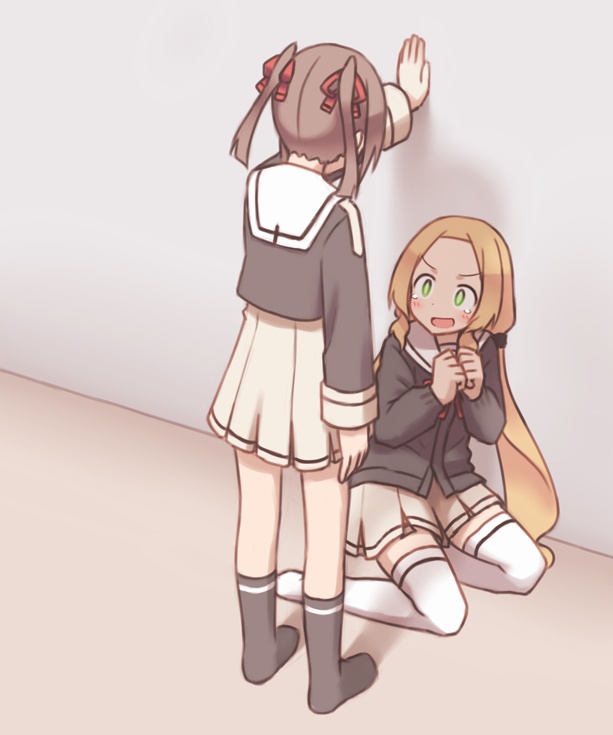 2girls, akeyama, arm_at_side, beige_skirt, black_legwear, blonde_hair, blush, brown_hair